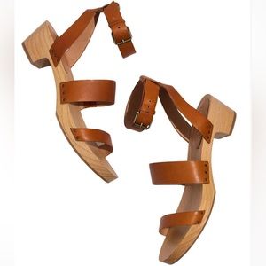 Madewell Ankle-Strap Clog Sandals in Leather